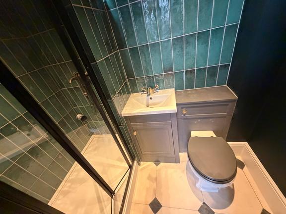 5 bedroom student apartment in City Centre, Nottingham