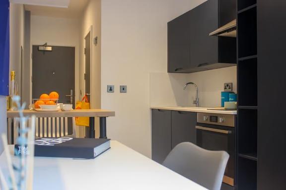 1 bedroom student apartment in Guildford, Surrey