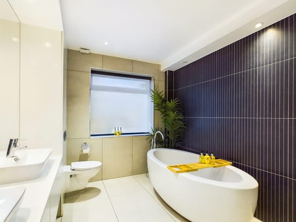 4 bedroom student apartment in Camden, London