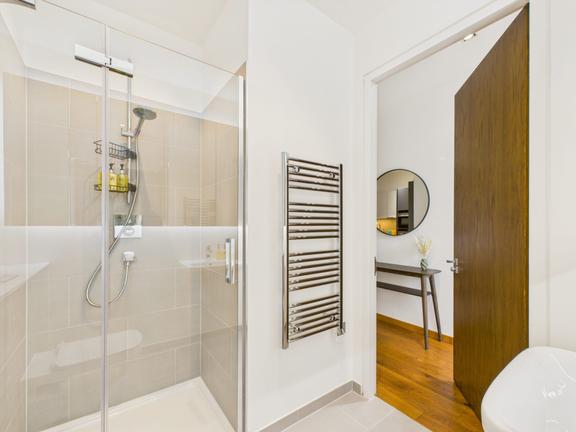 2 bedroom student apartment in Camden, London