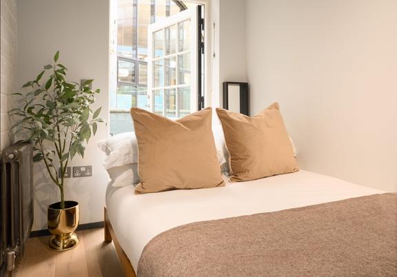 2 bedroom student apartment in Elephant and Castle, London