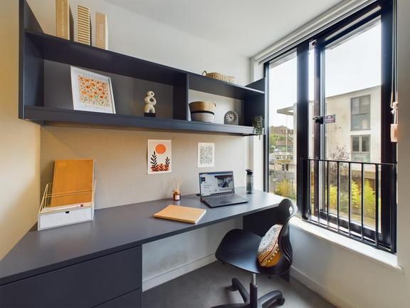 1 bedroom student apartment in Elm Grove, Brighton