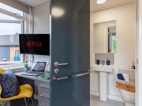 1 bedroom student apartment in Fallowfield, Manchester