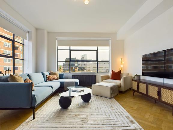 3 bedroom student apartment in Shoreditch, London