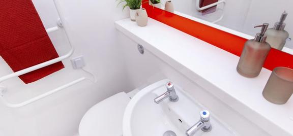 1 bedroom student apartment in City Centre, Reading