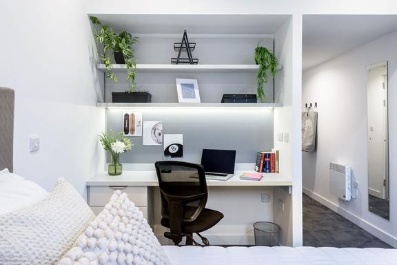 1 bedroom student apartment in City Centre, Swansea