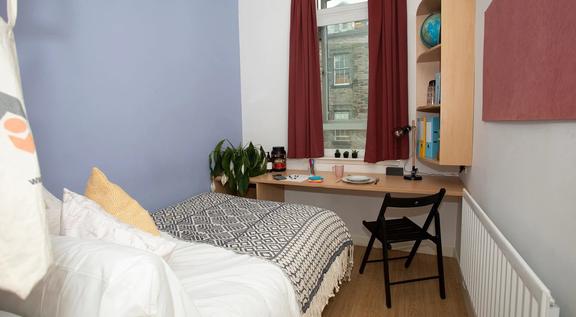 6 bedroom student apartment in Old Town, Edinburgh