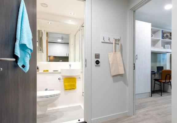 2 bedroom student apartment in Hackney, London