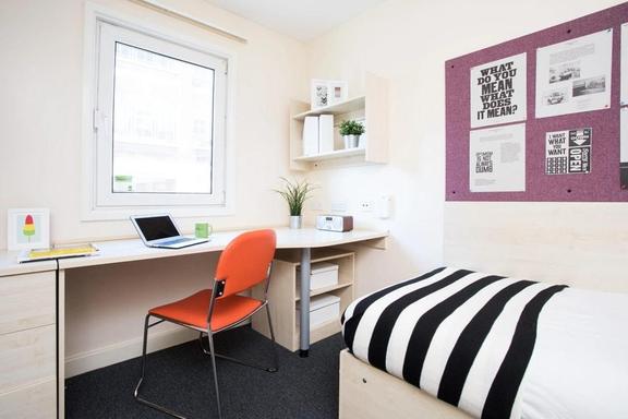 1 bedroom student apartment in City Centre, Leicester