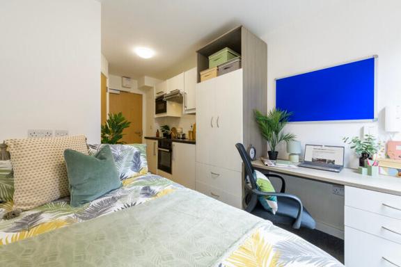 1 bedroom student apartment in Dalry, Edinburgh