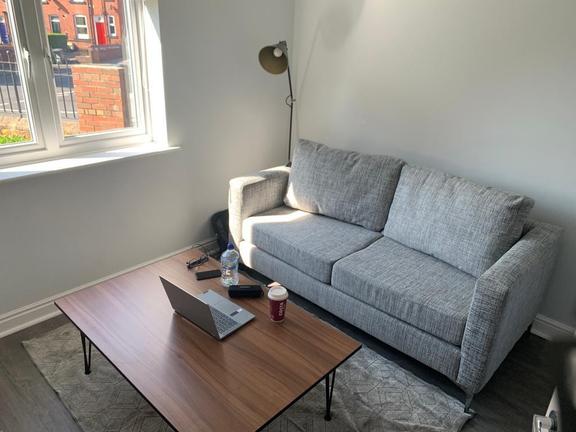 1 bedroom student apartment in Hyde Park, Leeds