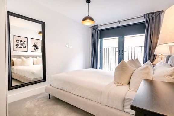 2 bedroom student apartment in Marylebone, London