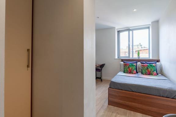 1 bedroom student apartment in Ealing, London