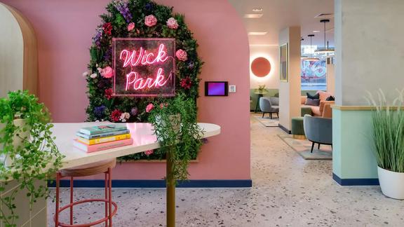 10 bedroom student apartment in Canary Wharf, London