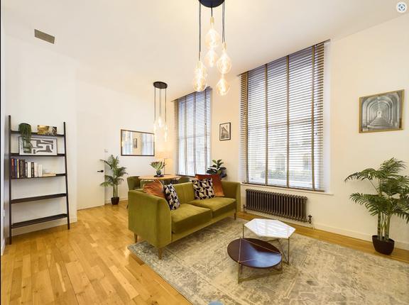 1 bedroom student apartment in Soho, London