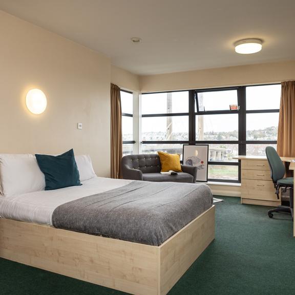 1 bedroom student apartment in City Centre, Newport