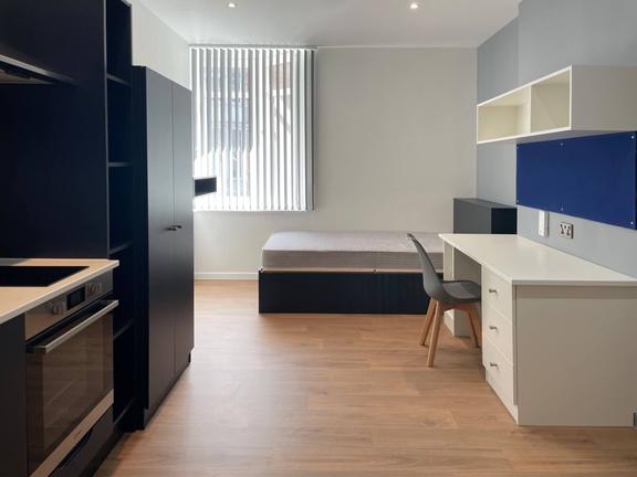1 bedroom student apartment in Guildford, Surrey