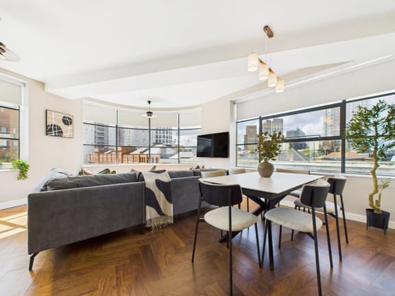 4 bedroom student apartment in Shoreditch, London