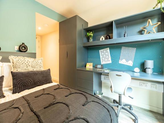 1 bedroom student apartment in City Centre, Birmingham