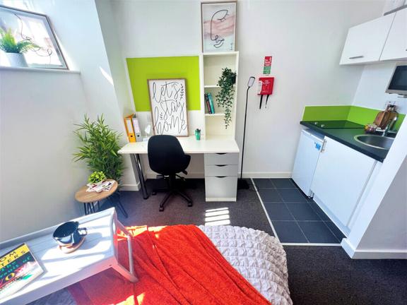 1 bedroom student apartment in City Centre, Leicester