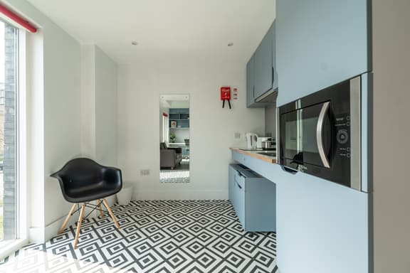 1 bedroom student apartment in City Centre, Coventry