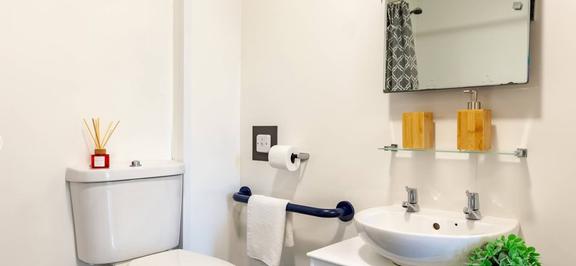 1 bedroom student apartment in City Centre, Reading