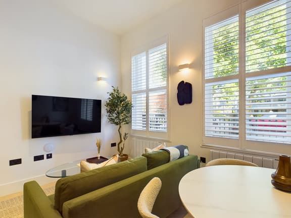 2 bedroom student apartment in Marylebone, London