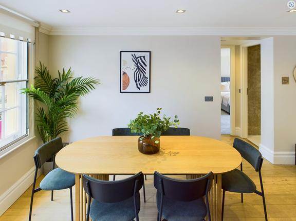 2 bedroom student apartment in Westminster, London