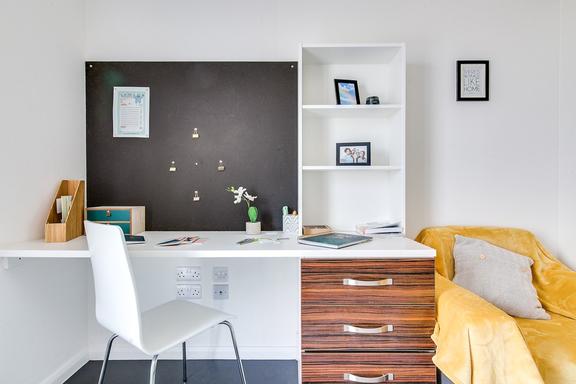 1 bedroom student apartment in City Centre, Birmingham