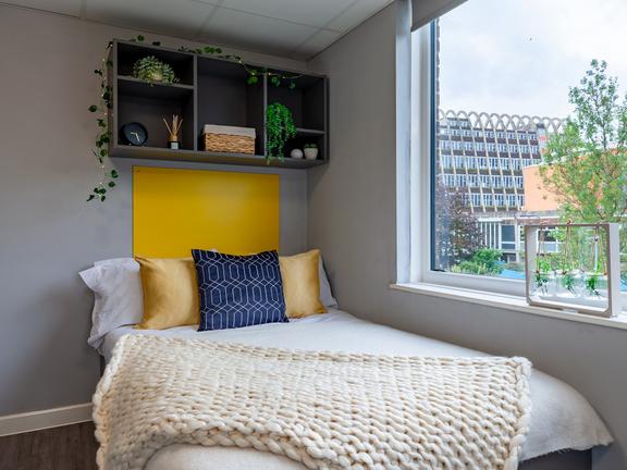 1 bedroom student apartment in Fallowfield, Manchester