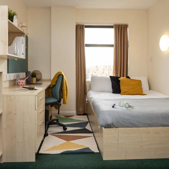 1 bedroom student apartment in City Centre, Newport