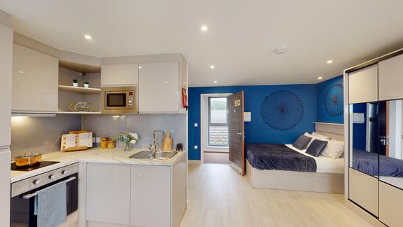 1 bedroom student apartment in City Centre, Reading