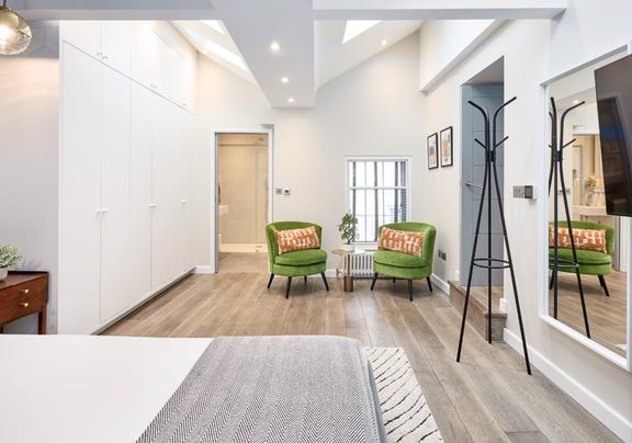 2 bedroom student apartment in Soho, London