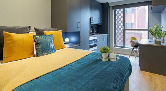 2 bedroom student apartment in City Centre, Leeds