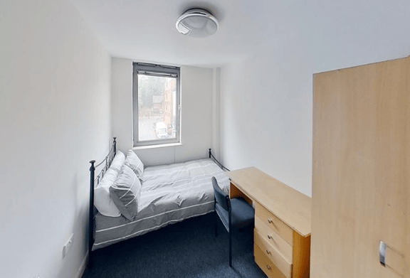 6 bedroom student apartment in City Centre, Nottingham