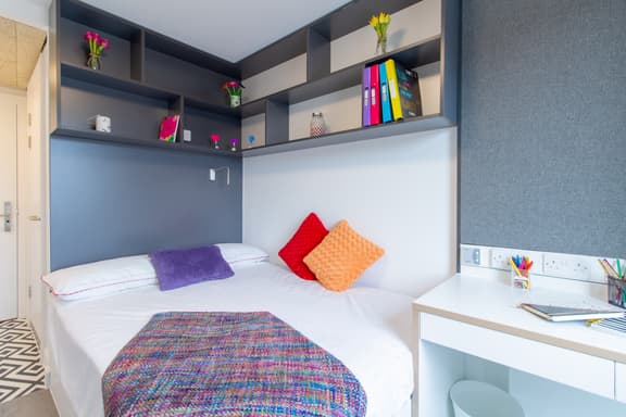 1 bedroom student apartment in City Centre, Coventry