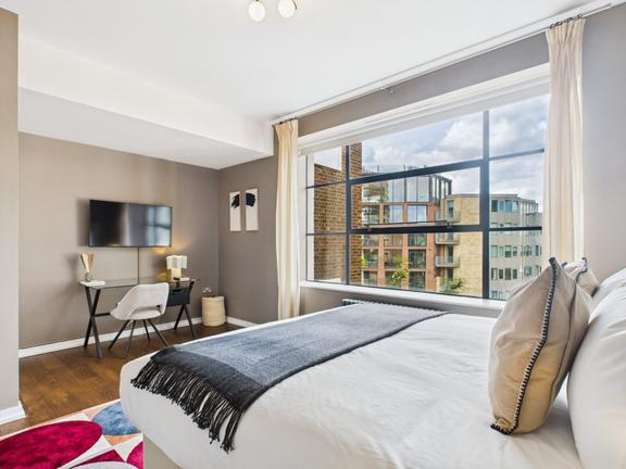 3 bedroom student apartment in Shoreditch, London