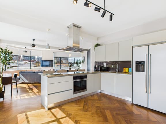 4 bedroom student apartment in Shoreditch, London
