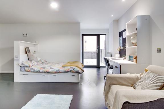 1 bedroom student apartment in City Centre, Birmingham