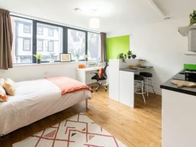 1 bedroom student apartment in City Centre, Bristol