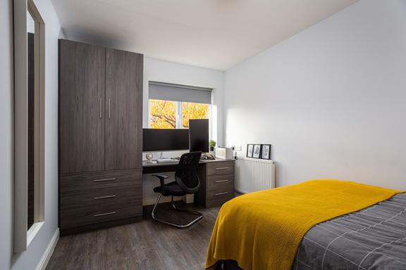 4 bedroom student apartment in Hyde Park, Leeds