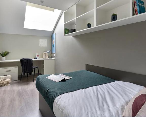 1 bedroom student apartment in City Centre, Coventry