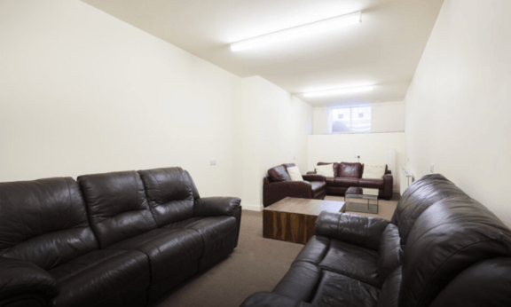 1 bedroom student apartment in Newsome, Huddersfield