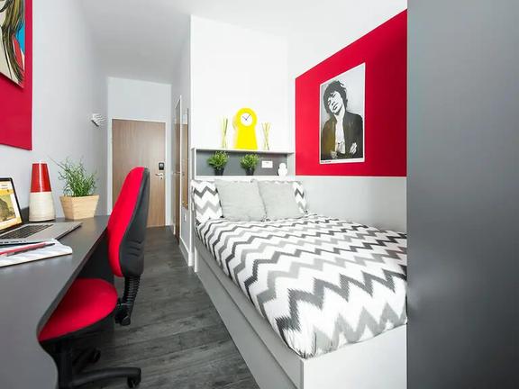 1 bedroom student apartment in Merchiston, Edinburgh