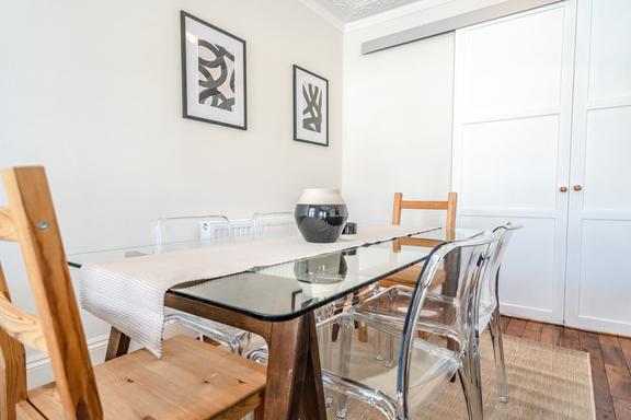 2 bedroom student apartment in Hampstead, London