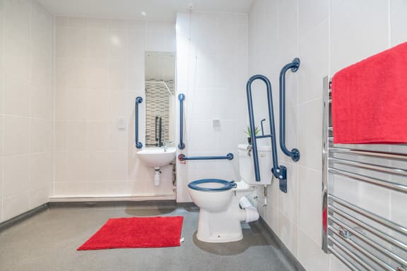 1 bedroom student apartment in City Centre, Coventry