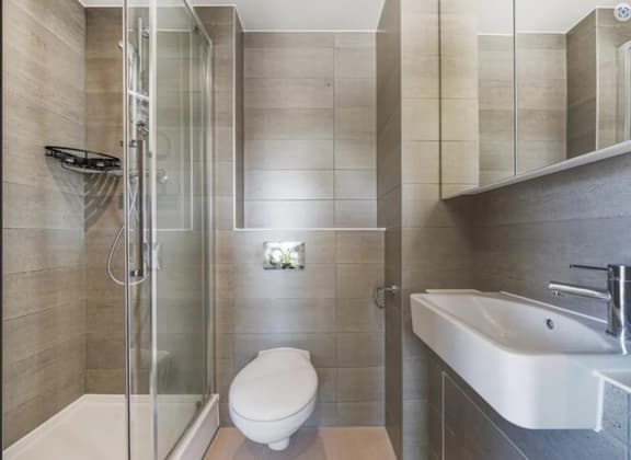 1 bedroom student apartment in Kingston upon Thames, Surrey