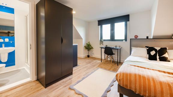 1 bedroom student apartment in Oldfield Park, Bath