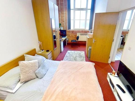 5 bedroom student apartment in Hockley, Nottingham