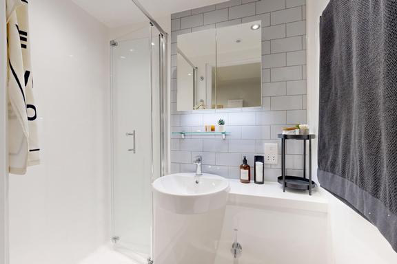 1 bedroom student apartment in Woodhouse, Leeds